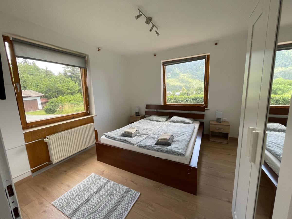 Haus Schwarzenbach Διαμέρισμα Weissbriach Εξωτερικό φωτογραφία