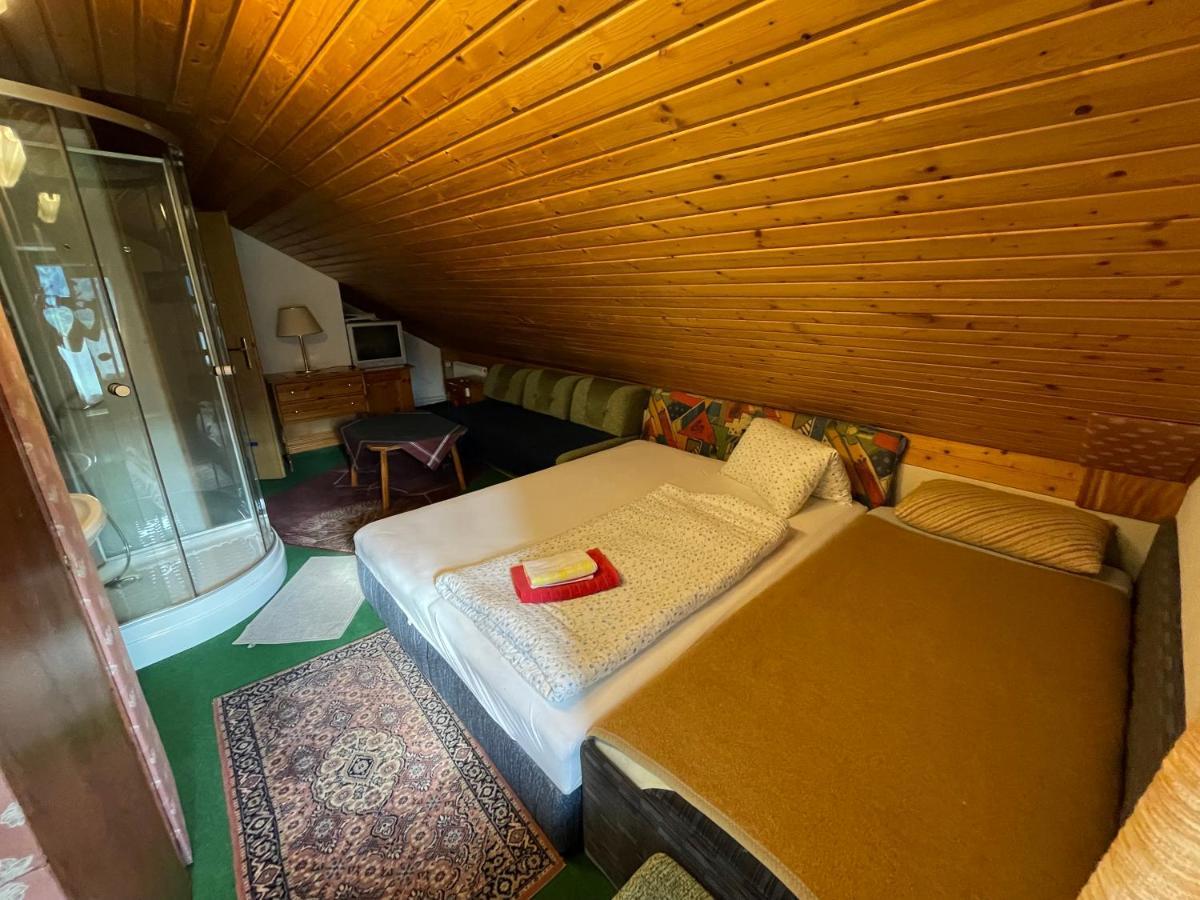 Haus Schwarzenbach Διαμέρισμα Weissbriach Εξωτερικό φωτογραφία
