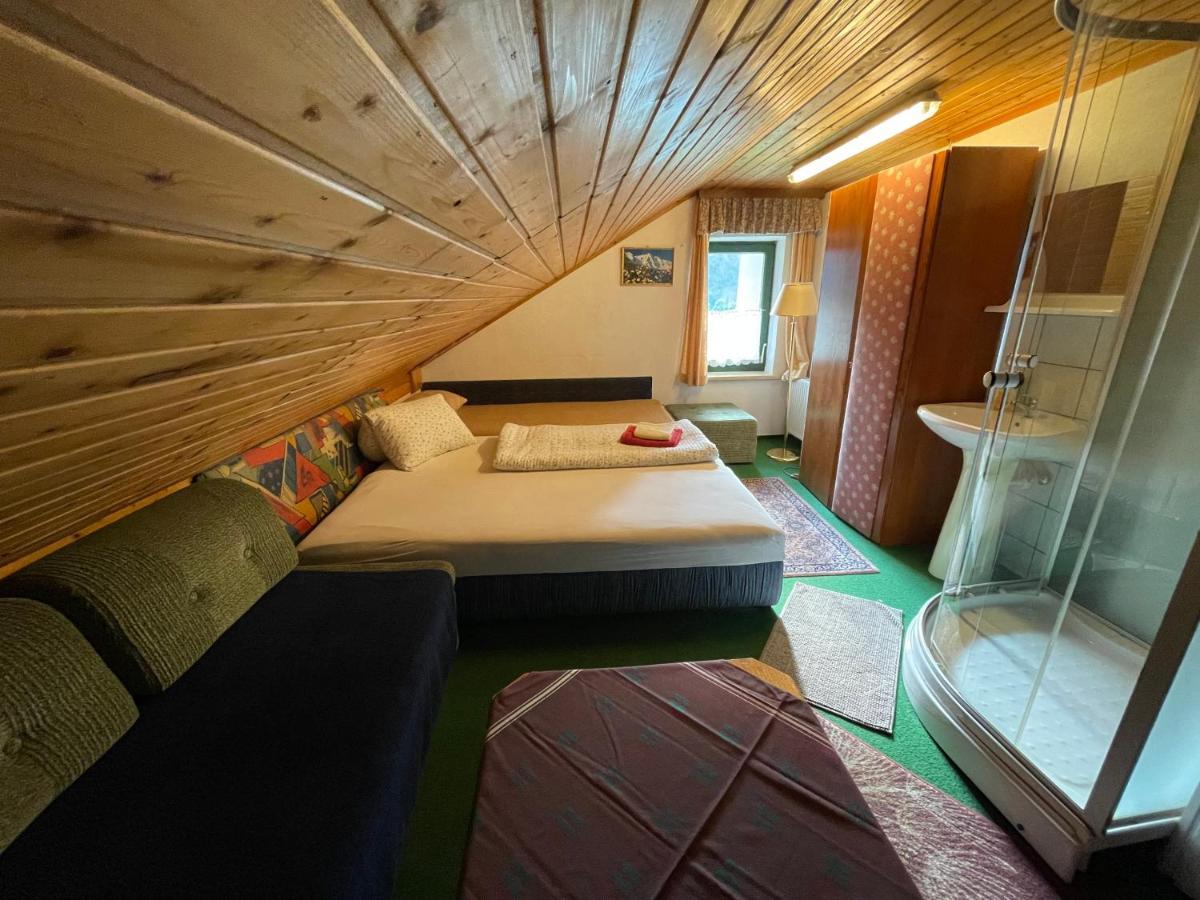 Haus Schwarzenbach Διαμέρισμα Weissbriach Εξωτερικό φωτογραφία